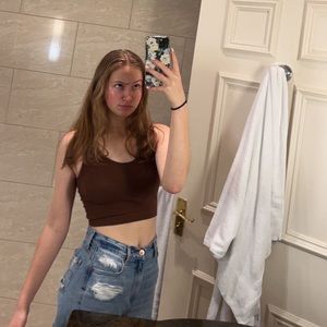 Meet your Posher, Ella